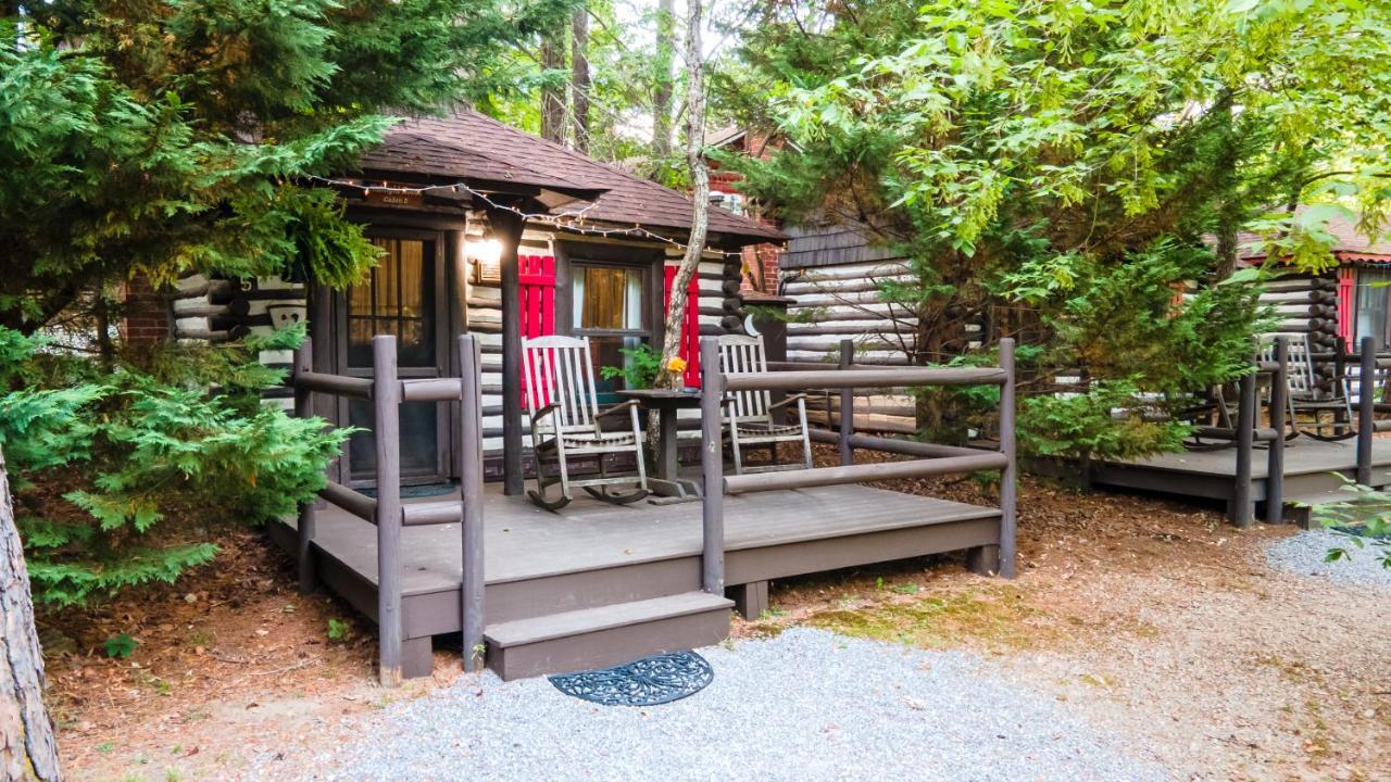 Log Cabin Motor Court Asheville Eksteriør billede
