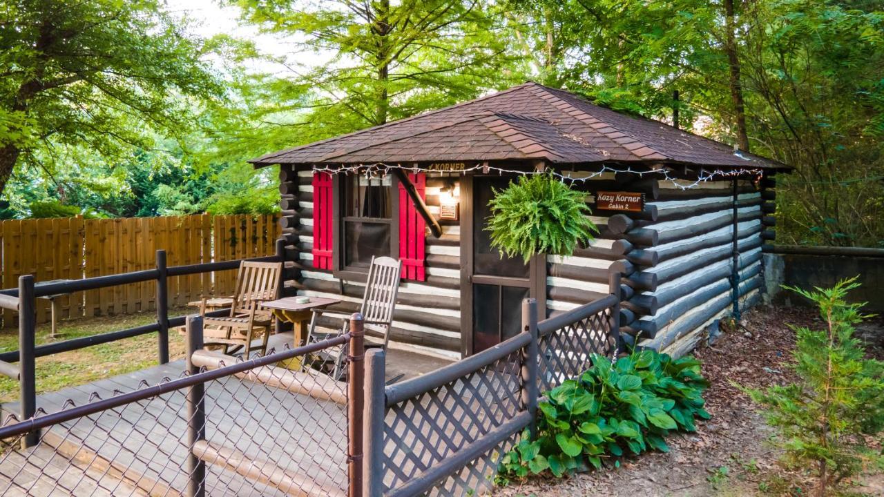 Log Cabin Motor Court Asheville Eksteriør billede