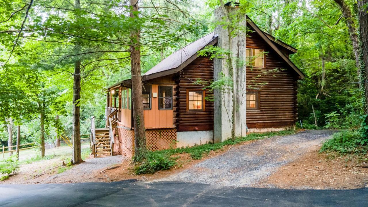 Log Cabin Motor Court Asheville Eksteriør billede