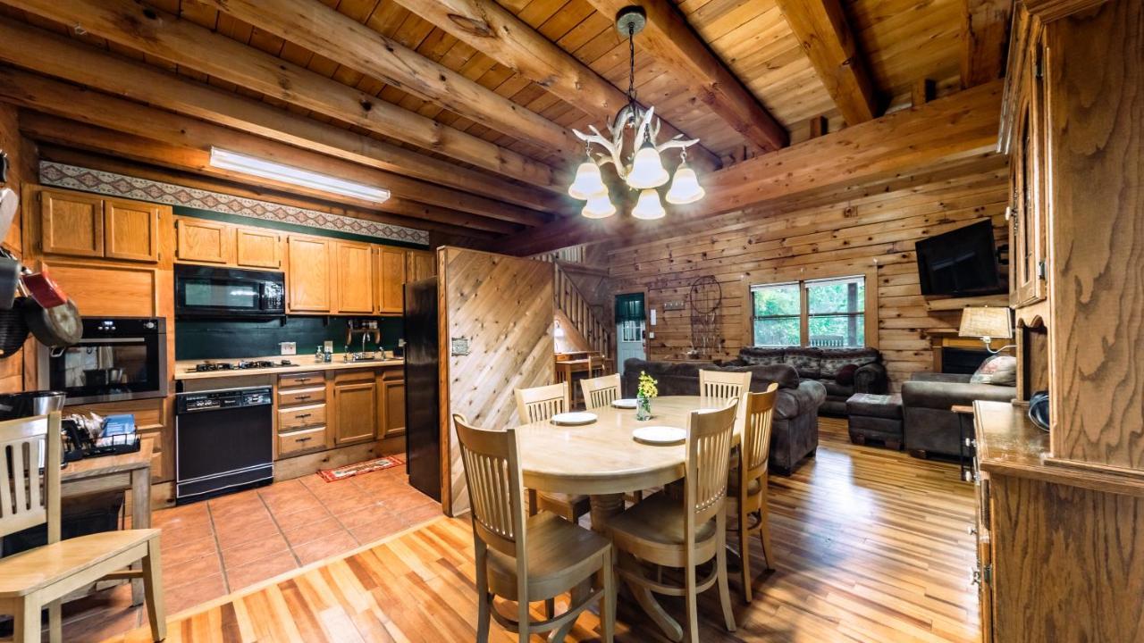 Log Cabin Motor Court Asheville Eksteriør billede
